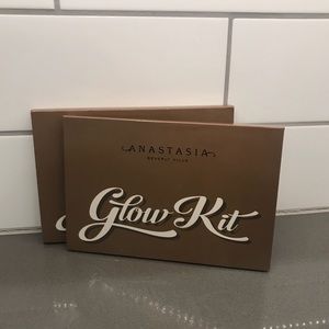 Anastasia Beverly Hills Ultimate Glow Kit